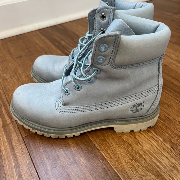 Blue Timberlands - Picture 3 of 5